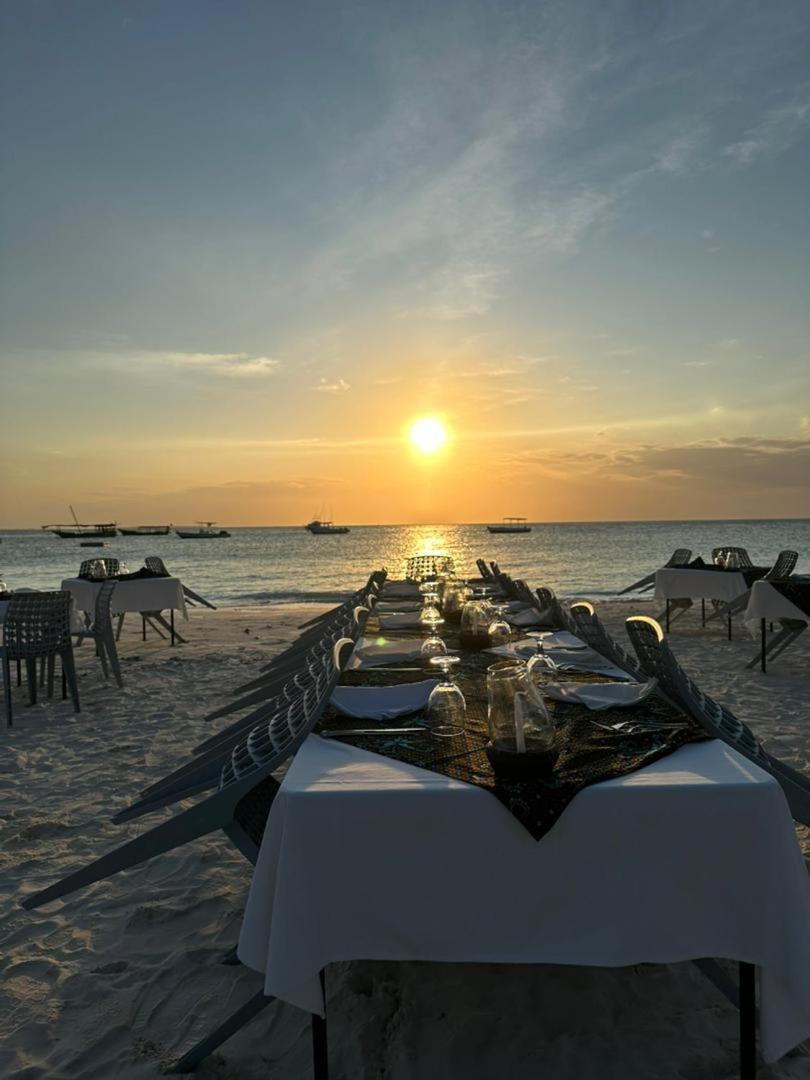 Sunset Kendwa Beach Hotel Exterior foto